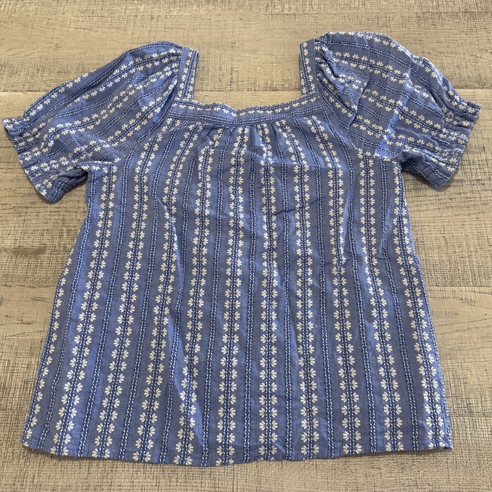 Loft Blue Denim/Linen Style Puff Sleeve Embroidered Blouse Size Medium - Picture 3 of 10